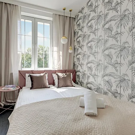 Velvet Luxe Old Town By Renters דירה *