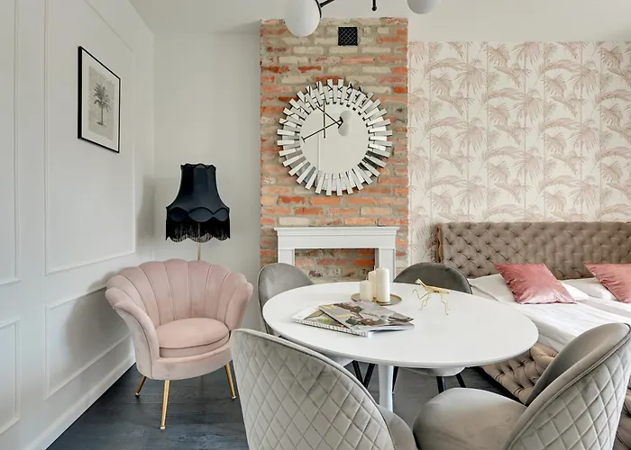 Appartement Velvet Luxe Old Town By Renters